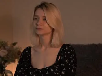 petites_perles – webcam model profile photo Image 3