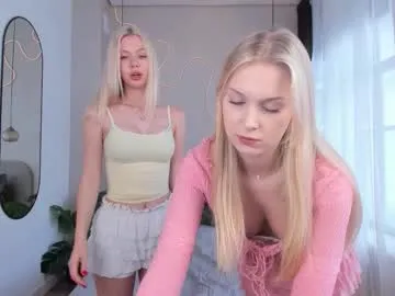 nathalienat – webcam model profile photo Image 14