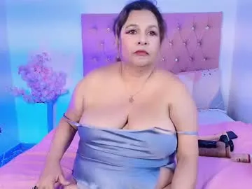 pinkypuppa – webcam model profile photo Image 2