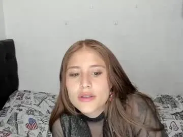 sweetyoops – webcam model profile photo Image 2