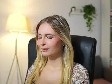 mynameisnikki_ – webcam model profile photo Image 17