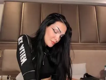 katarasimon – webcam model profile photo Image 5