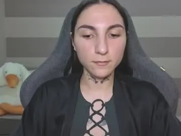 informal_ – webcam model profile photo Image 13