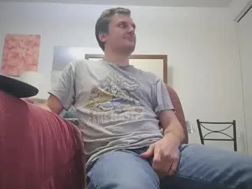 sweetyoops – webcam model profile photo Image 3