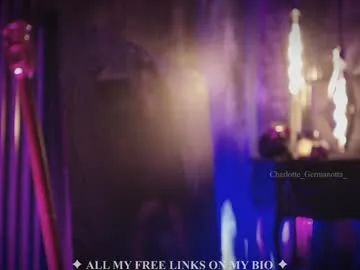 wet_dreamm22 – webcam model profile photo Image 2