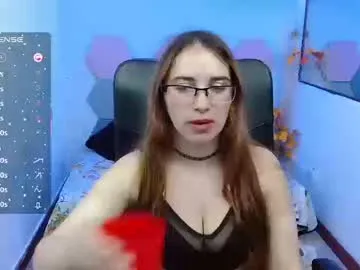 milavalentinax – webcam model profile photo Image 16