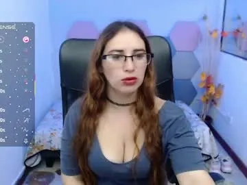 milavalentinax – webcam model profile photo Image 17