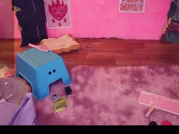 lina_kriss – webcam model profile photo Image 5