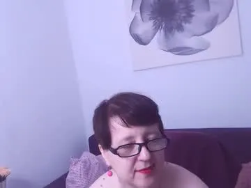 we_give_joy – webcam model profile photo Image 13