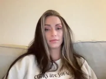 pinkypuppa – webcam model profile photo Image 3