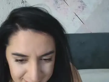 kira0541 – webcam model profile photo Image 3