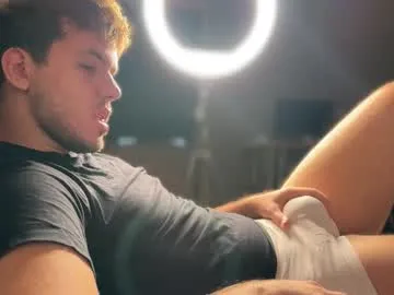 realtryit – webcam model profile photo Image 17