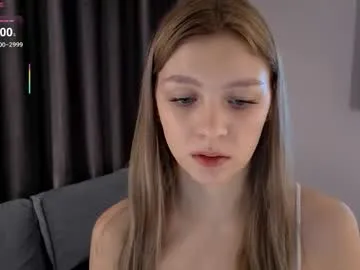 cuddlebyyou – webcam model profile photo Image 3