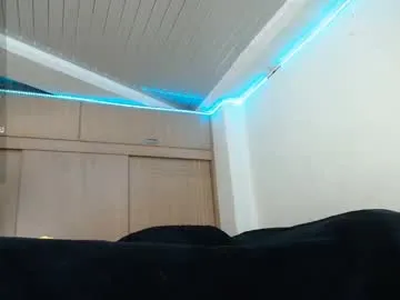 petites_perles – webcam model profile photo Image 3