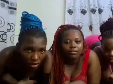 ely_cherry18 – webcam model profile photo Image 2