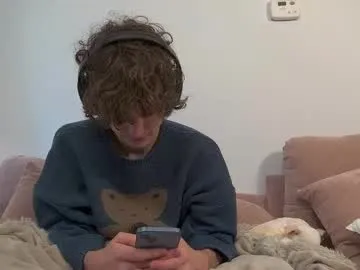 petites_perles – webcam model profile photo Image 4