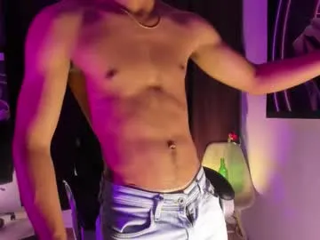 tarantino_girl – webcam model profile photo Image 6