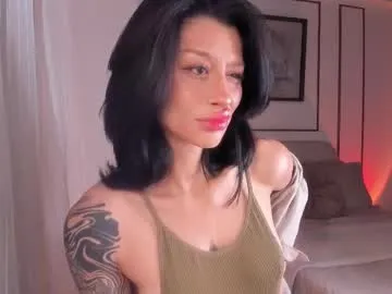 angelsofaurora – webcam model profile photo Image 6