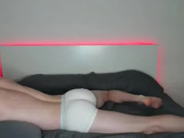 petites_perles – webcam model profile photo Image 16