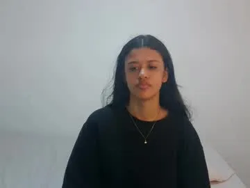 loving_ladies – webcam model profile photo Image 4