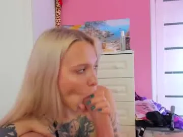 heaven_gall_ – webcam model profile photo Image 5