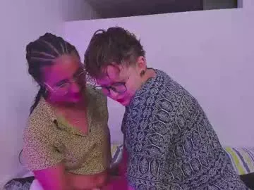 sexy_hot_friends_ – webcam model profile photo Image 11