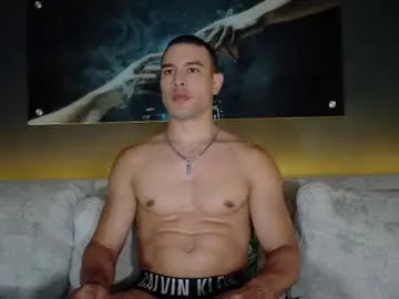 karlenegries – webcam model profile photo Image 12