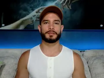 karlenegries – webcam model profile photo Image 6