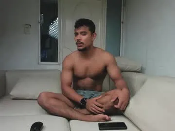 loving_ladies – webcam model profile photo Image 2