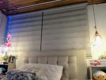 mynameisnikki_ – webcam model profile photo Image 13