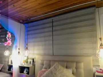 mynameisnikki_ – webcam model profile photo Image 19