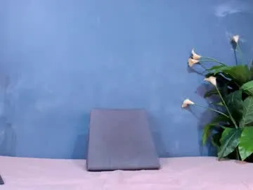 loving_ladies – webcam model profile photo Image 13