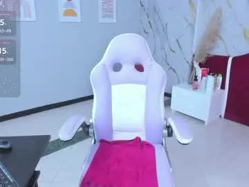 tilliecristello – webcam model profile photo Image 12