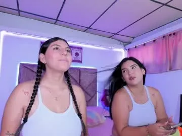 lilly_colins – webcam model profile photo Image 14