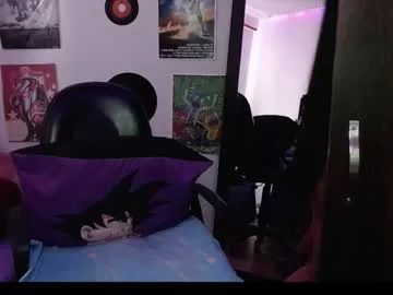 pinkypuppa – webcam model profile photo Image 9