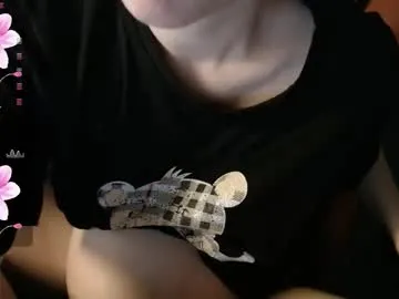 peachylina – webcam model profile photo Image 19