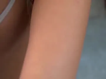 ninag0ld – webcam model profile photo Image 10