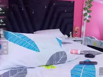 cassierouge – webcam model profile photo Image 9