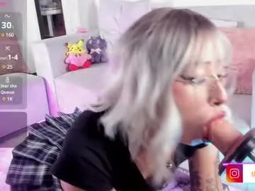 ErikaBonnie – webcam model profile photo Image 11