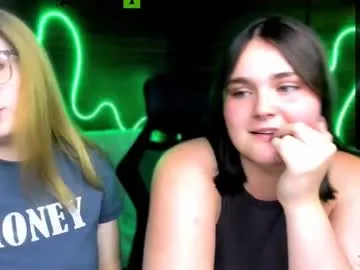 succuba_ – webcam model profile photo Image 9