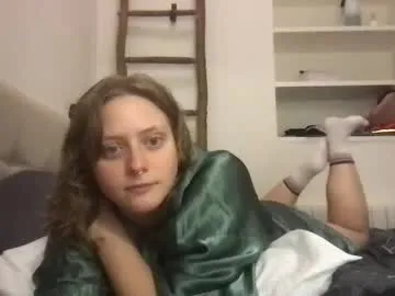 sweetyoops – webcam model profile photo Image 12