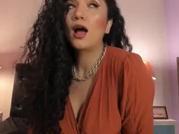 sara_lewiis – webcam model profile photo Image 5