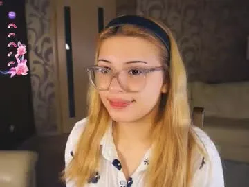 ava_delightt – webcam model profile photo Image 4