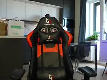 kikiplumpass – webcam model profile photo Image 16