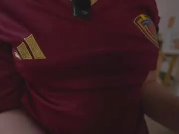 soft_sofi – webcam model profile photo Image 18