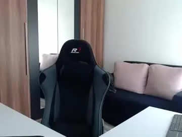 thepalacepowerfull22 – webcam model profile photo Image 9