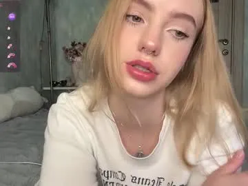 _myaa – webcam model profile photo Image 5