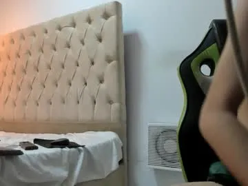 justingtime21 – webcam model profile photo Image 8