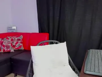 loving_ladies – webcam model profile photo Image 11