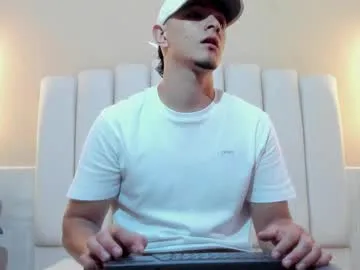 koyoomi – webcam model profile photo Image 10